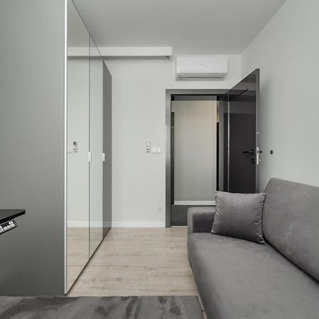 Luksusowy Apartament Z 3 Sypialniami, Klimatyzacja, Parkingiem I Biurkiem We Wroclawiu By Renters Prestige מראה חיצוני תמונה