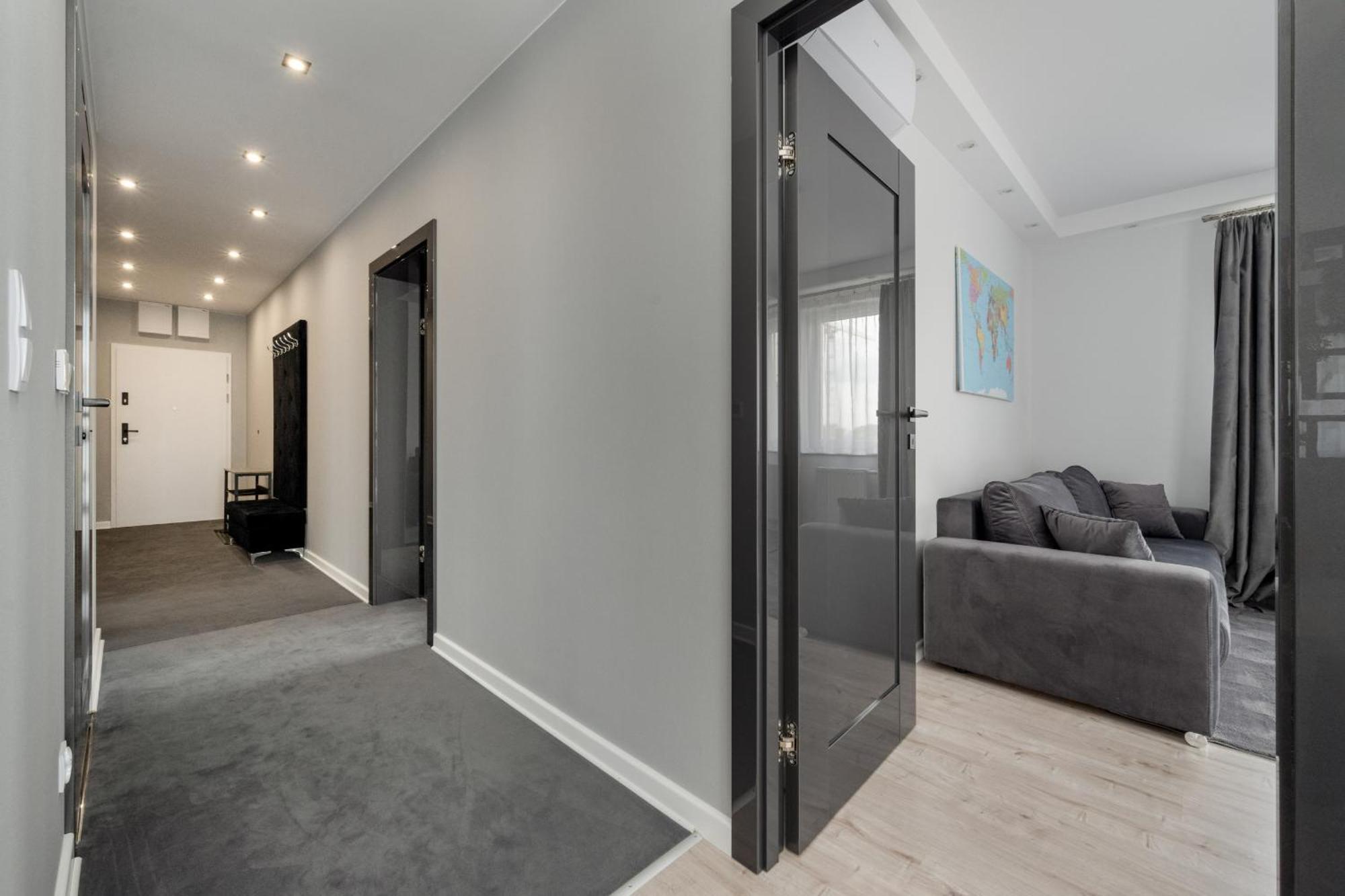 Luksusowy Apartament Z 3 Sypialniami, Klimatyzacja, Parkingiem I Biurkiem We Wroclawiu By Renters Prestige מראה חיצוני תמונה