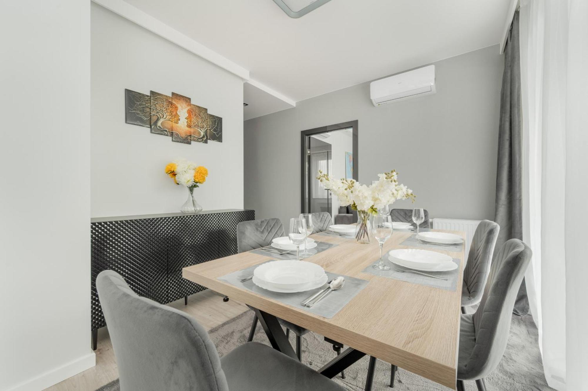 Luksusowy Apartament Z 3 Sypialniami, Klimatyzacja, Parkingiem I Biurkiem We Wroclawiu By Renters Prestige מראה חיצוני תמונה